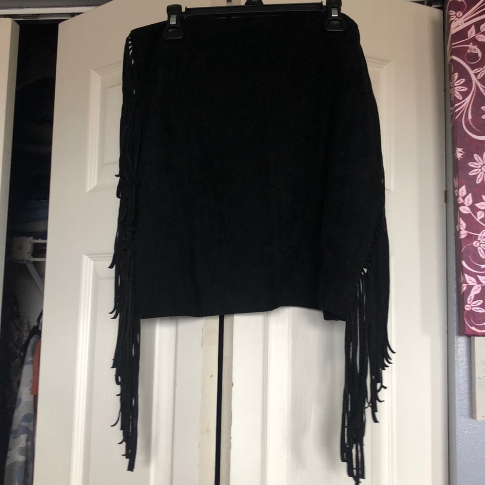 SUEDE FRINGE MINI SKIRT